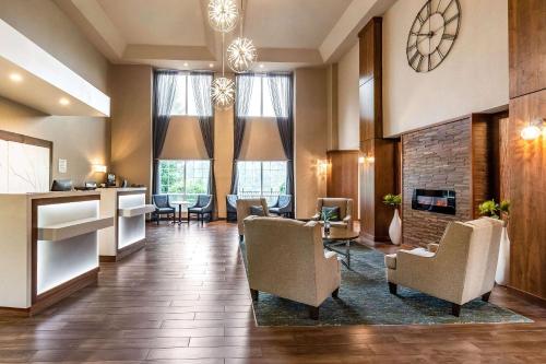 Clarion Hotel Portland International Airport