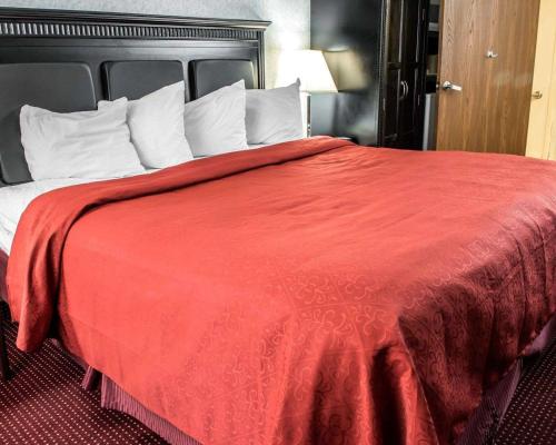 Quality Inn & Suites North Gibsonia - image 5