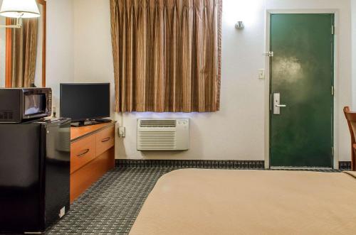 Rodeway Inn State College - near University in State College, USA