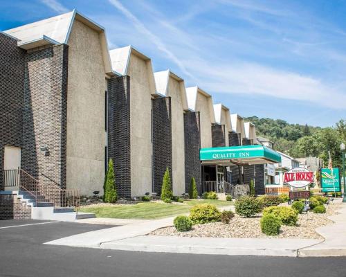 Quality Inn & Conference Center in Franklin, USA