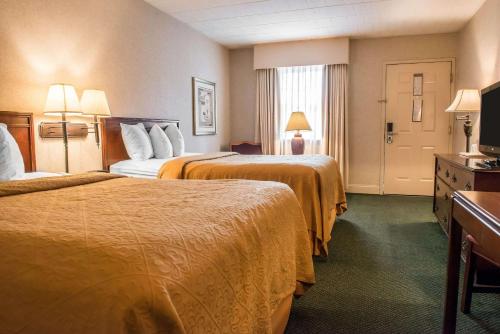 Quality Inn Pittsburgh Airport