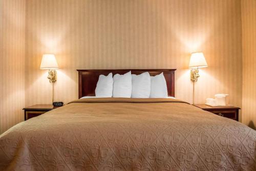 Quality Inn Pittsburgh Airport - image 8