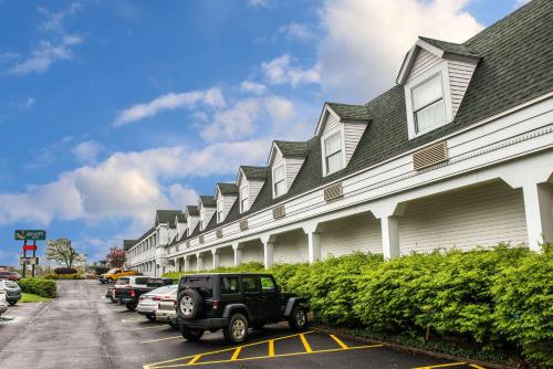 Quality Inn Pittsburgh Airport