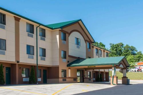 Quality Inn Meadville - Hotel