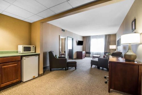 Quality Inn & Suites Towanda