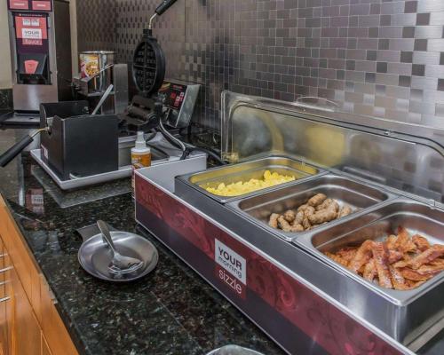 Comfort Inn Belle Vernon - 레스토랑