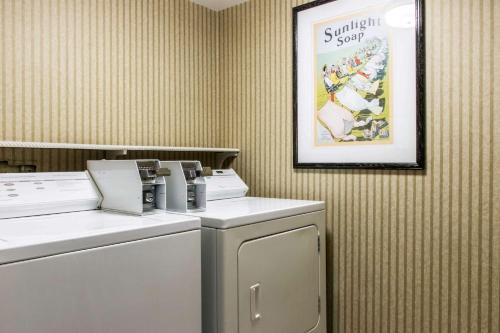 Comfort Inn Lancaster County North - main image