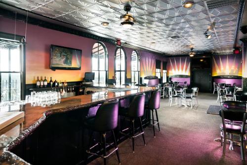 1886 Crescent Hotel and Spa - image 12