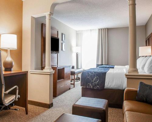 凱富套房酒店 - 沃威克西普羅維 (Comfort Suites West Warwick - Providence) in 西沃威克