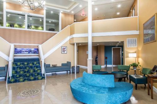 Quality Inn & Suites Middletown - Newport