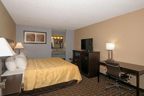 Quality Inn Clinton - Laurens I-26