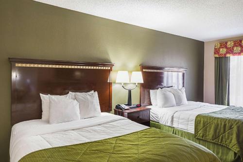 Quality Inn & Suites Greenville - Haywood Mall