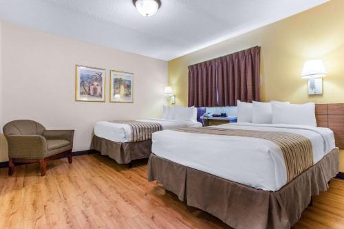 2 double beds