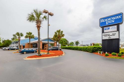 Rodeway Inn North Charleston - image 9