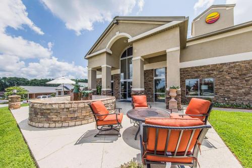 Comfort Inn & Suites Greenwood near University in Greenwood, USA