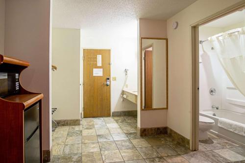 Quality Inn Aberdeen - image 5