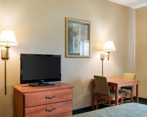 Quality Inn Brookings-University - image 7