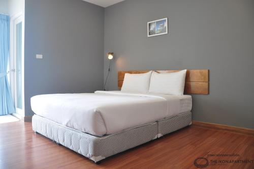 The iKon Apartment near Wat Tham Si Wilai