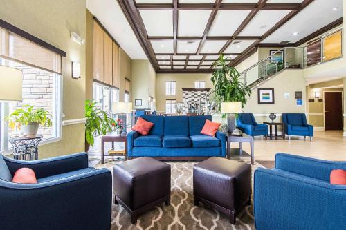 Comfort Inn & Suites Greenwood near University