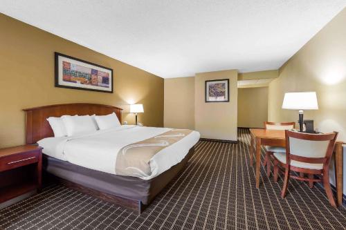 Quality Inn & Suites Sevierville - Pigeon Forge