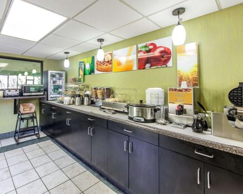 Restaurant, Quality Inn Sweetwater West in Sweetwater (TN)
