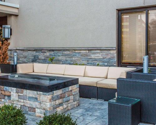 Quality Suites Nashville Airport in Nashville, USA