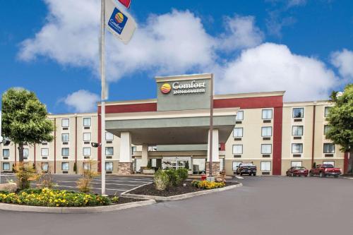 Comfort Inn & Suites Knoxville West - image 2