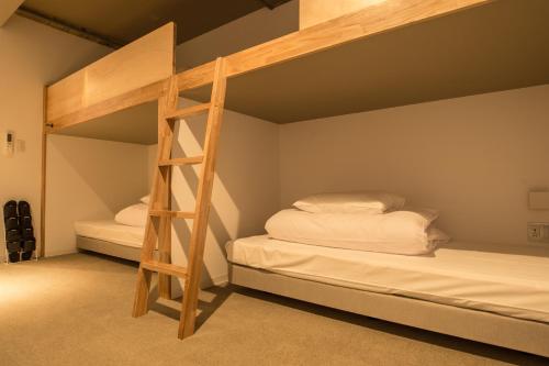 WPÜ HOTEL HAKONE Room Type - Private Quad Room with Private Bathroom