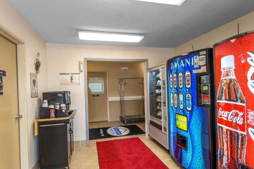 Suburban Extended Stay Hotel Hermitage - image 4