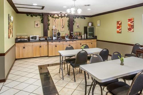 Rodeway Inn & Suites Smyrna