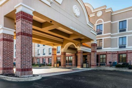Comfort Inn & Suites Airport-American Way in Memphis, USA