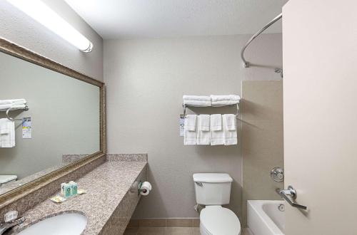 Quality Inn Mesquite - Dallas East - image 6