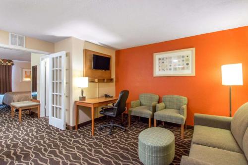 Quality Inn & Suites I-35 near AT&T Center