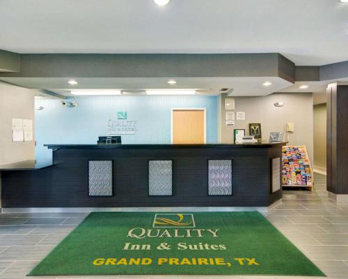 Quality Inn & Suites Grand Prairie - main image