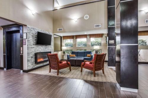 Comfort Inn & Suites Love Field-Dallas Market Center