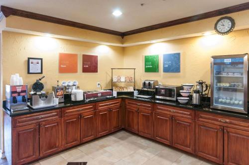 Comfort Inn North Conroe