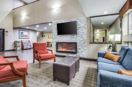 Comfort Inn & Suites Love Field-Dallas Market Center