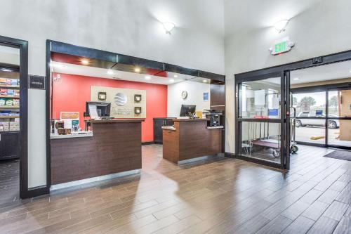 Comfort Inn & Suites Love Field-Dallas Market Center in Dallas, USA