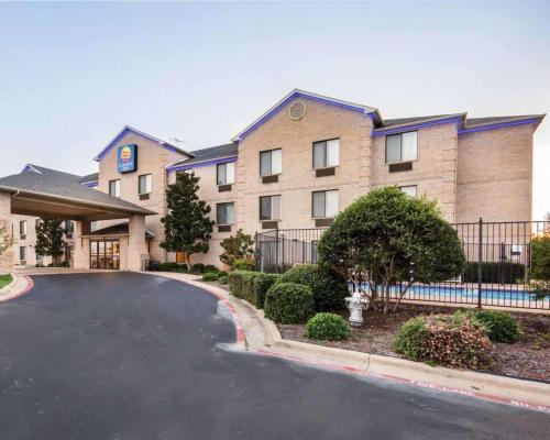 Comfort Inn & Suites Mansfield - 숙소 외관
