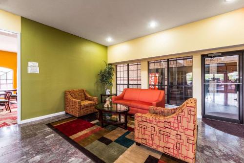 Quality Inn University near Downtown - image 7