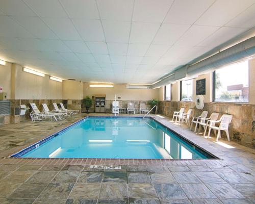 Comfort Inn & Suites Houston West-Katy - image 10