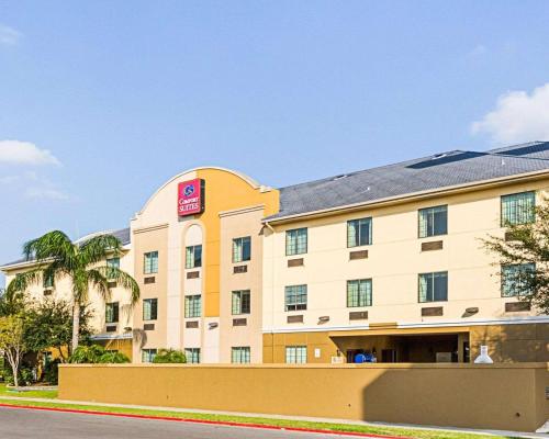 Comfort Suites At Plaza Mall