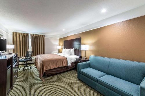 Quality Inn & Suites Seaworld North