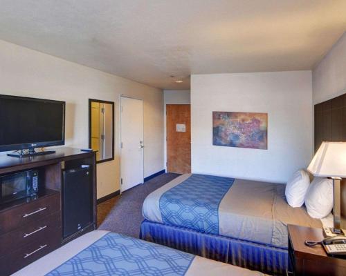 Rodeway Inn & Suites Lewisville I-35