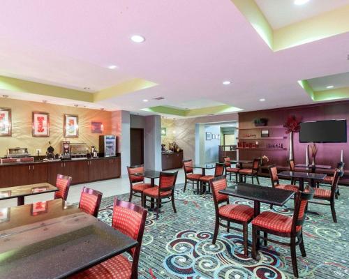 餐厅, 格林维尔舒适套房酒店 (Comfort Suites Greenville) in 格林维尔(TX)