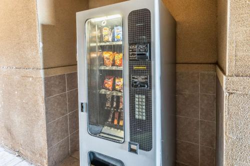 Quality Inn - image 7