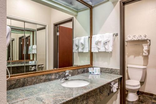 Queen Suite with Two Queen Beds - Non-Smoking