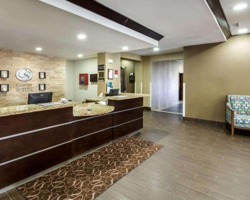 Comfort Suites Cotulla near I-35