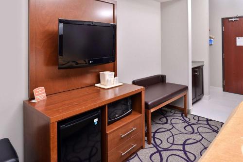 Comfort Inn & Suites Frisco - Plano