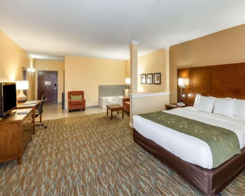 Comfort Suites Cotulla near I-35 in Cotulla, USA